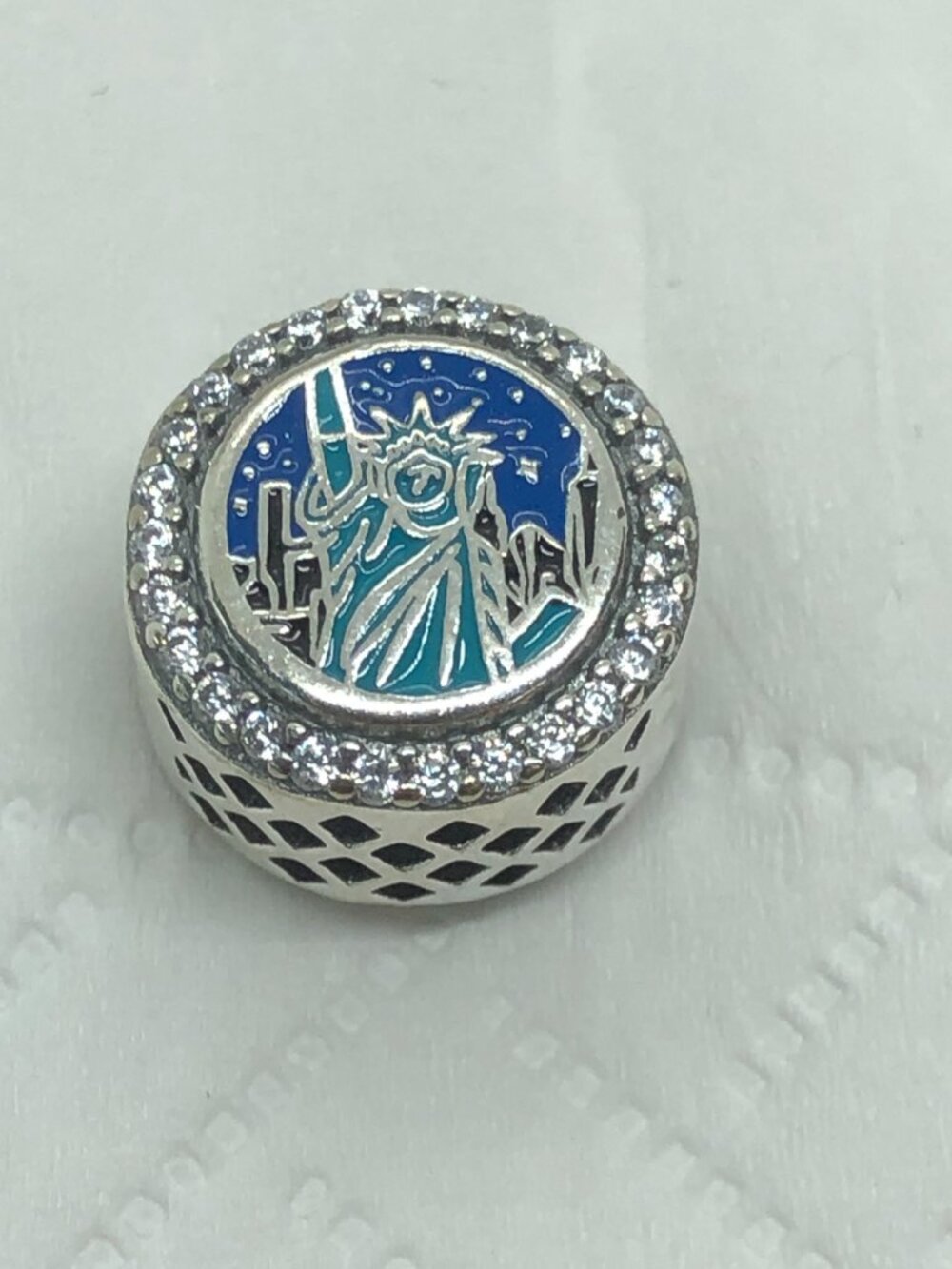✨ ✨Pandora New York City Charm Harlem & Statue of Liberty Enamel Bead